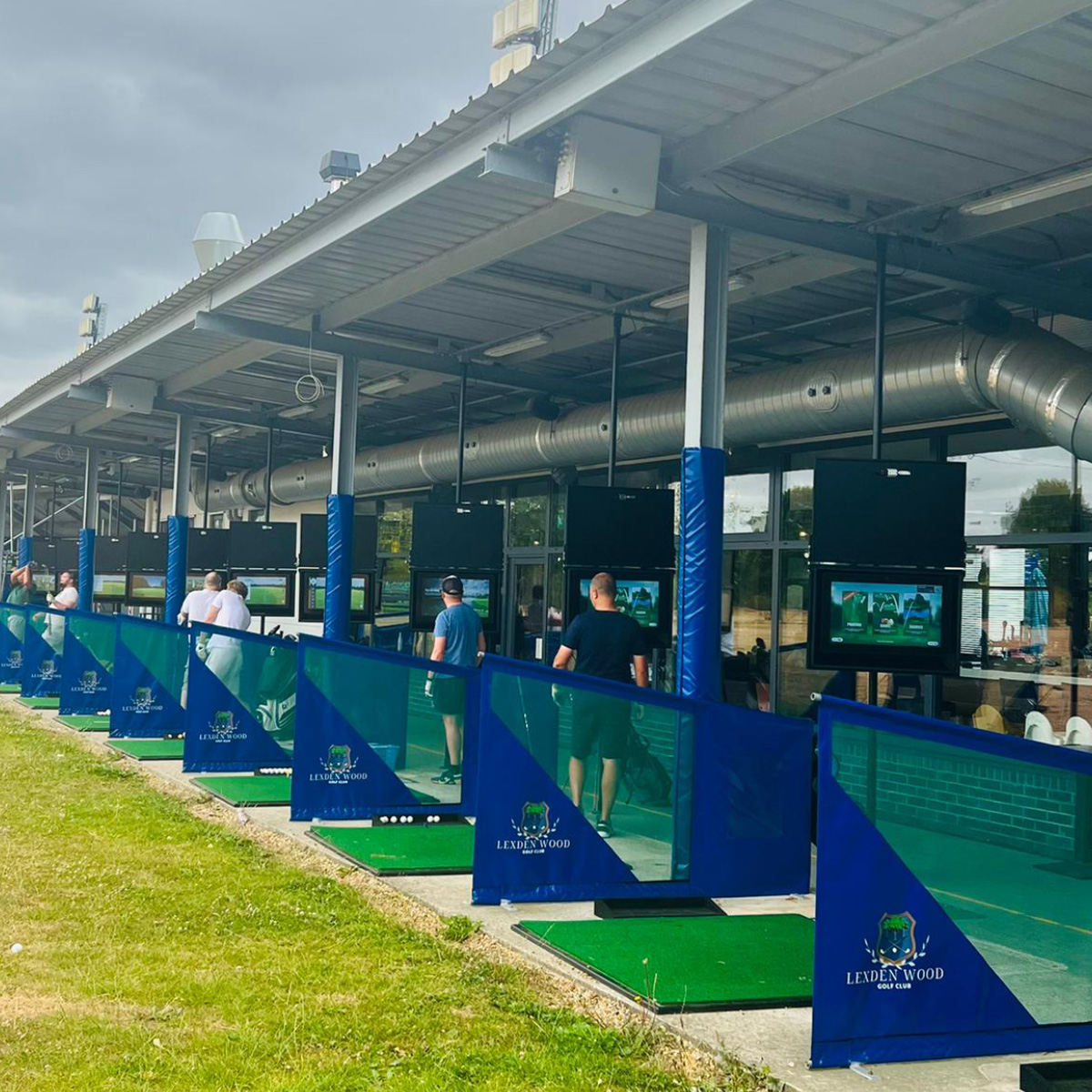 Trackman powered driving range at Lexden Wood