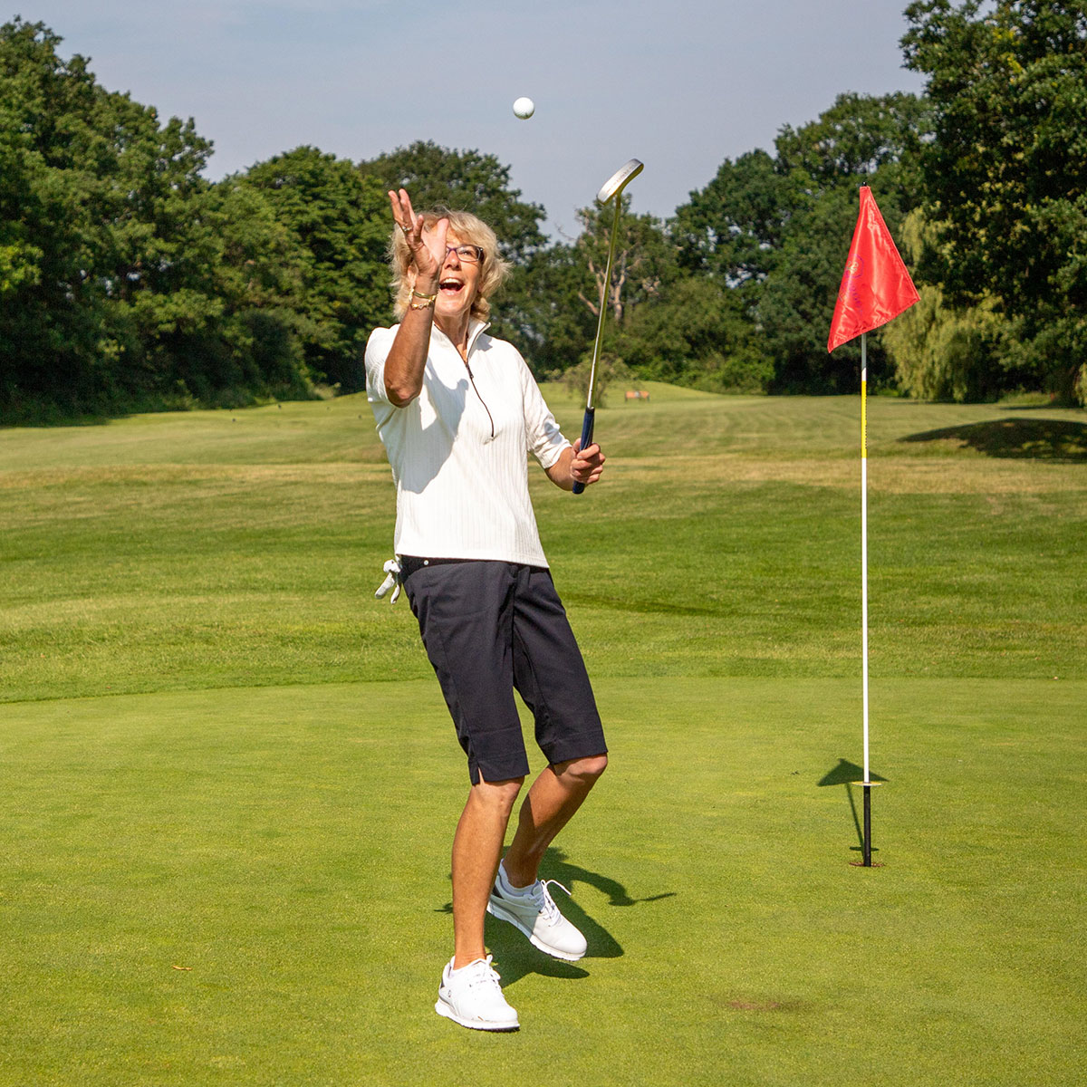 Sarah Bennett golf professional